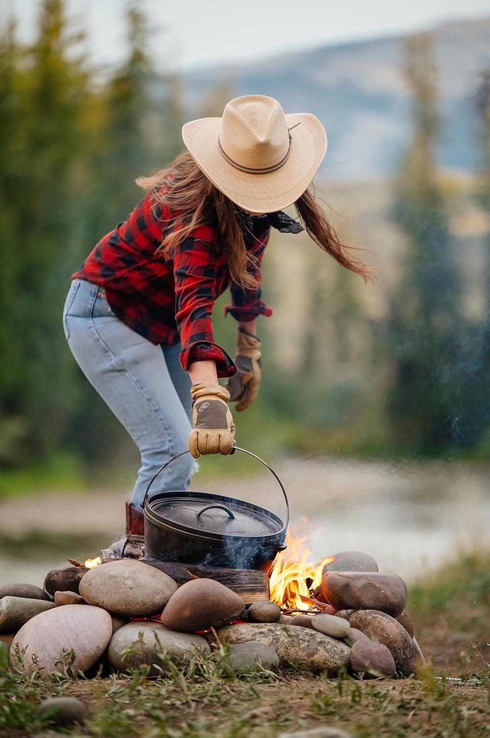 12" Deep Camp Dutch Oven, Black B987