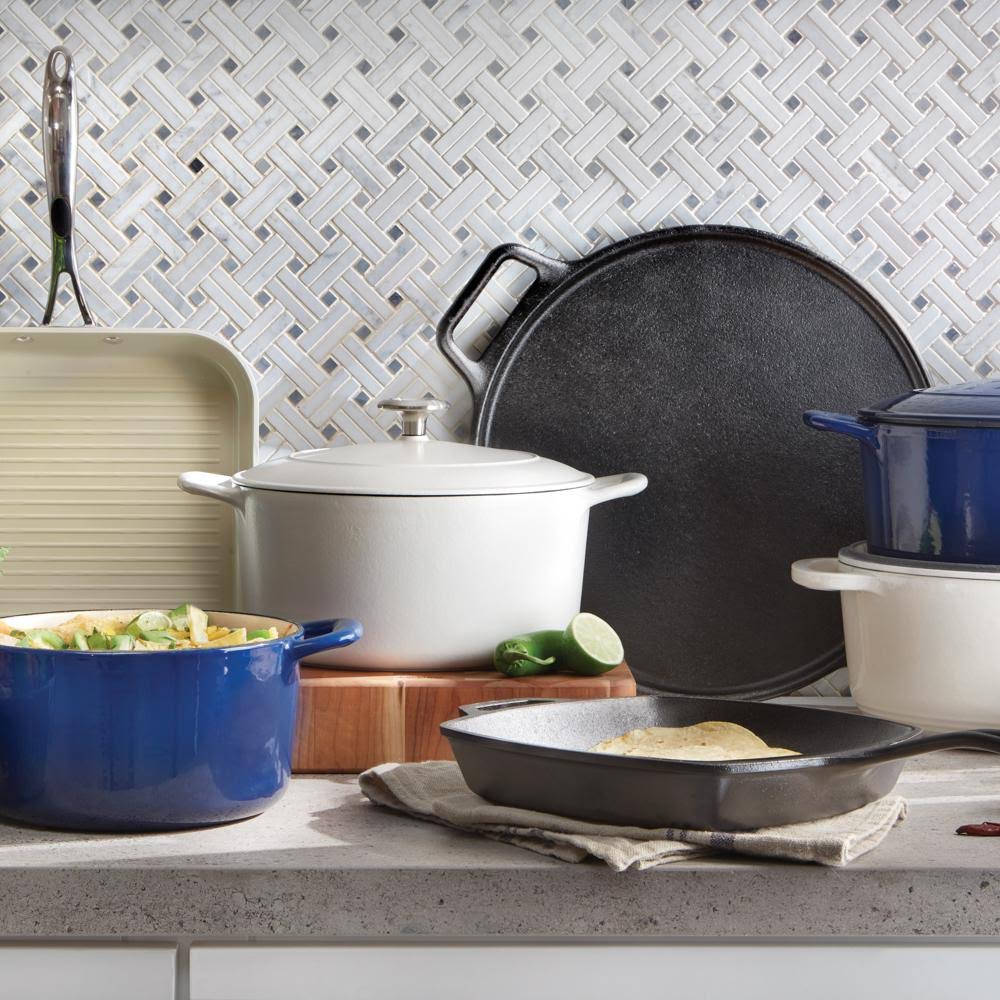 Enameled Cast Iron Oval Dutch Oven 7-Quart Oyster White F84545