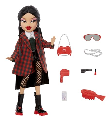 Jade Fashion Doll with 14 Accessories and Poster J2814