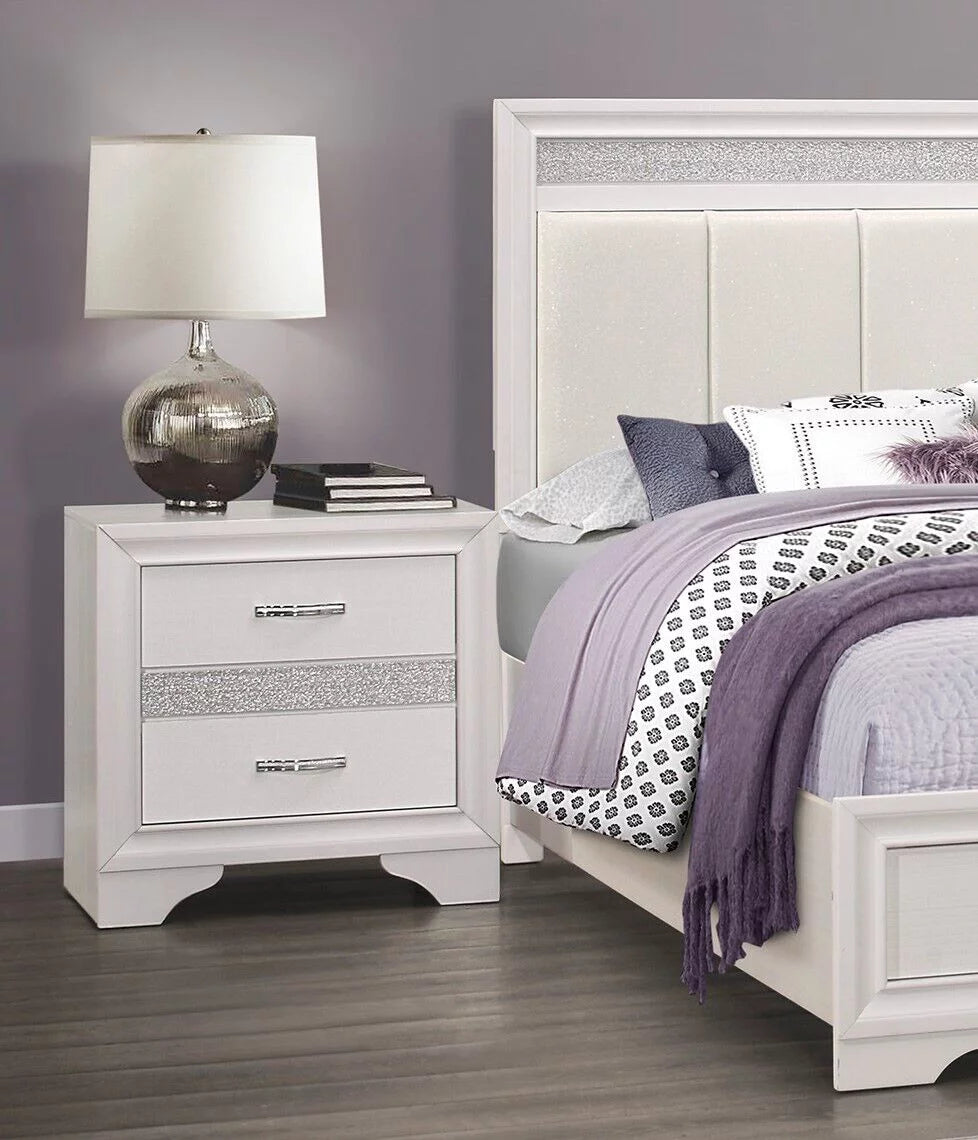 White 5pc Queen Bedroom Set with Dresser Mirror Nightstand Chest S85932