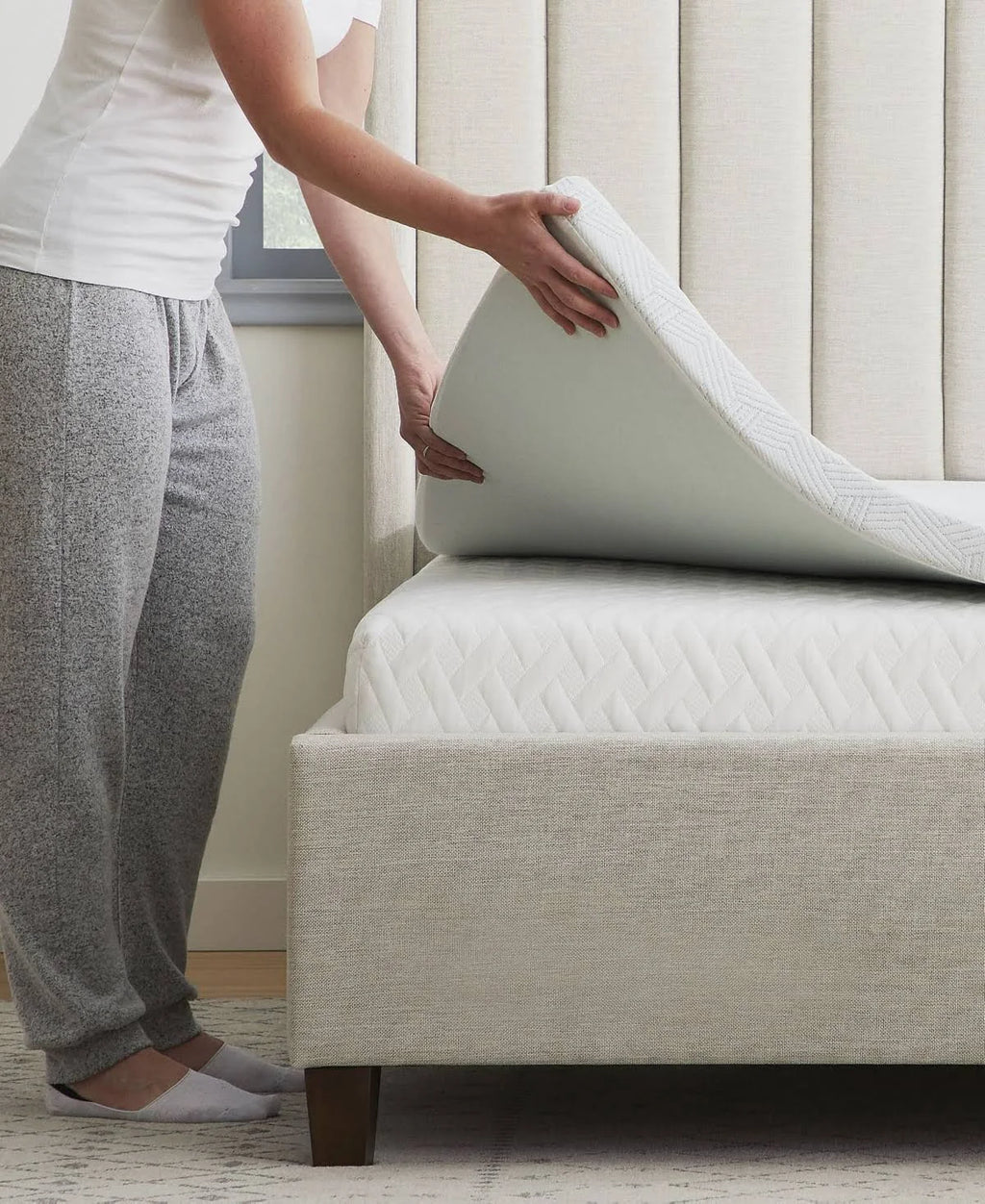 White California King Memory Foam Topper B465353