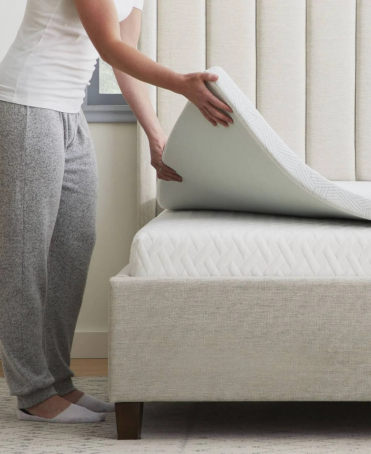 White California King Memory Foam Topper B465353