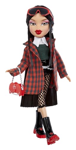 Jade Fashion Doll with 14 Accessories and Poster J2814