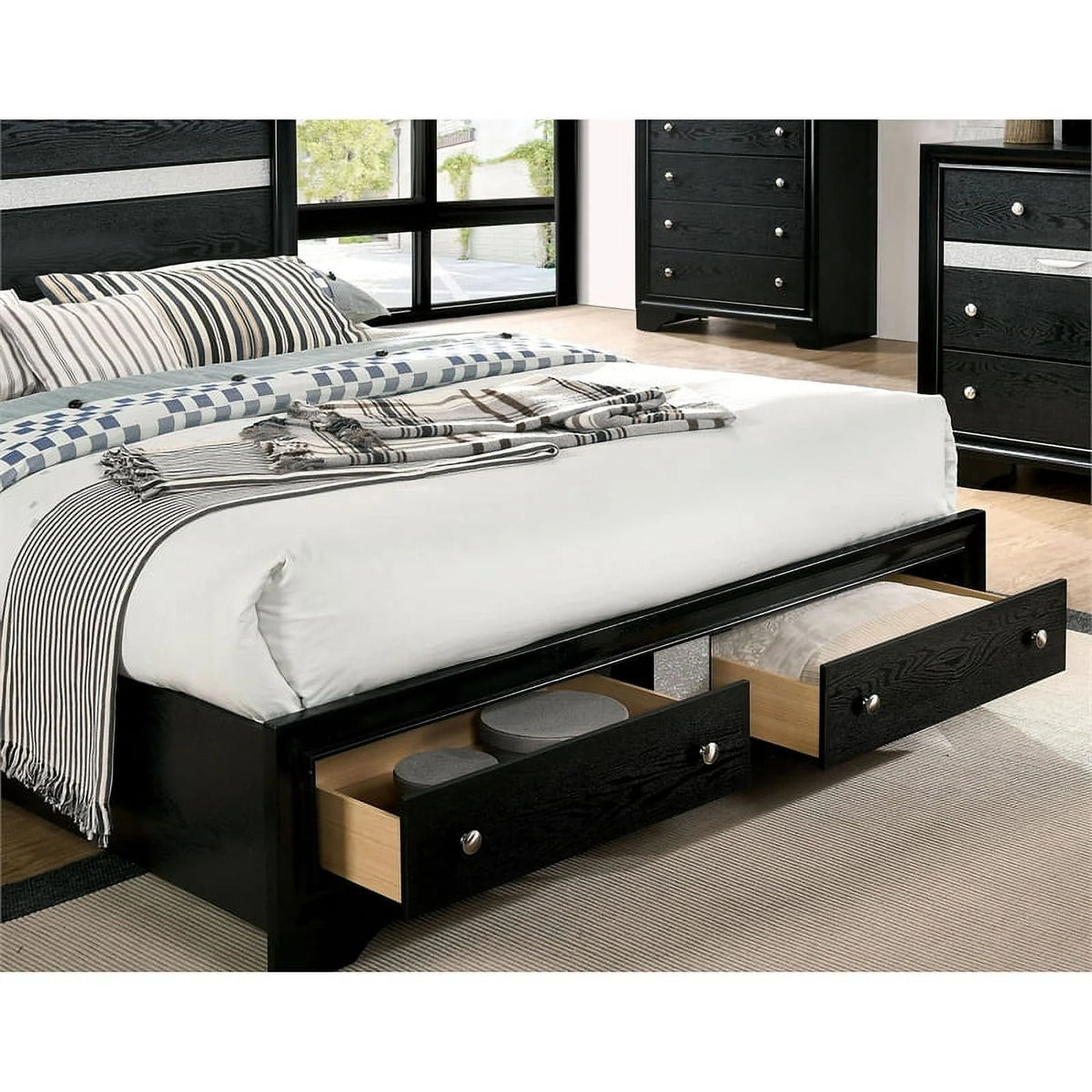 Black 3-Piece King Bedroom Set V739524
