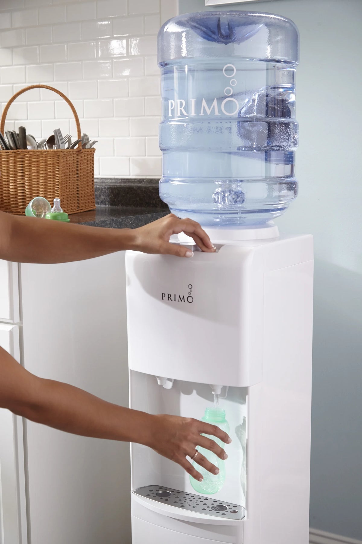 White Top Loading Hot/Cold Water Dispenser A2839