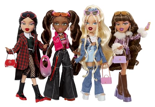 Jade Fashion Doll with 14 Accessories and Poster J2814