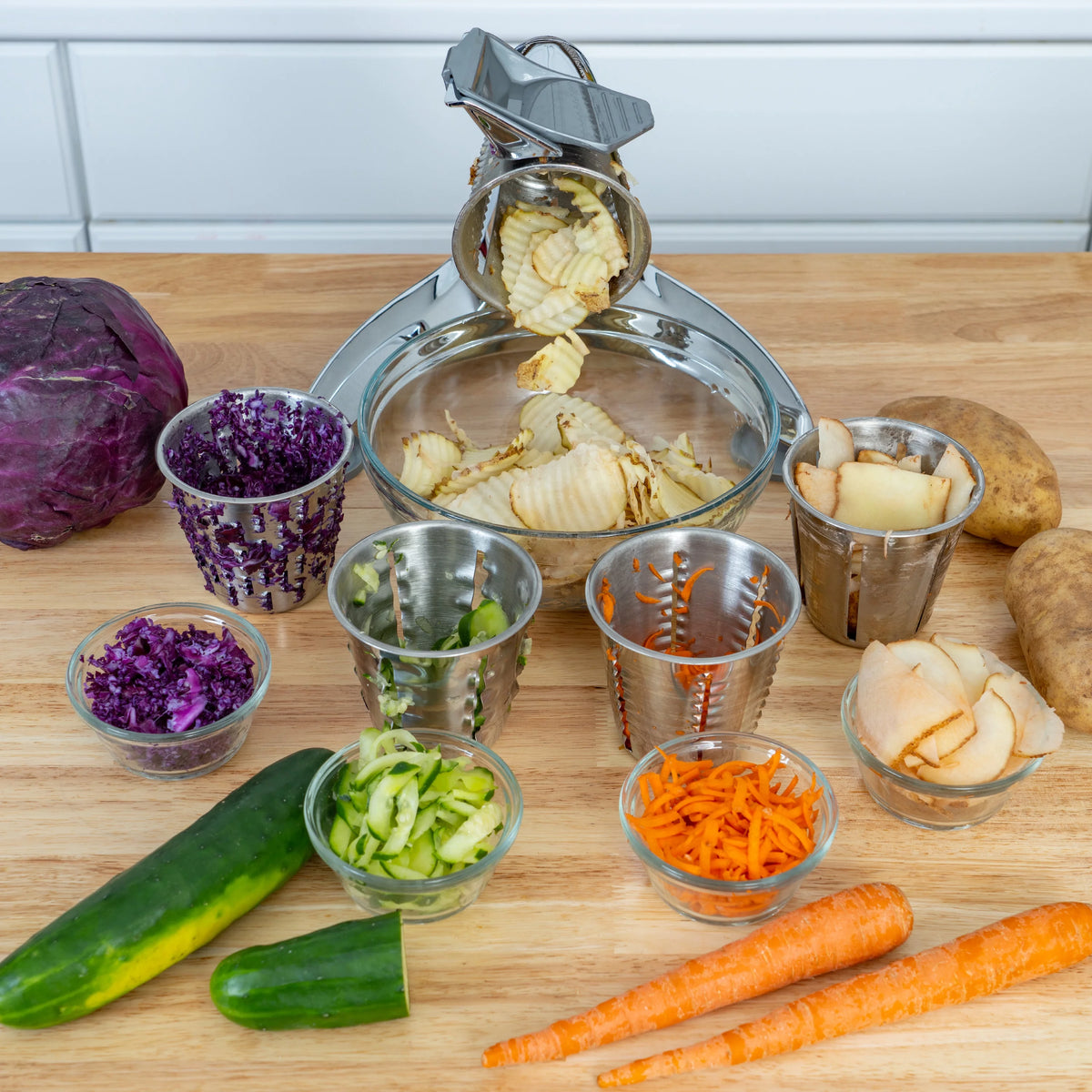 Heavy Duty Vegetable Chopper & Food Processor with Stainless Steel Shredders E870321