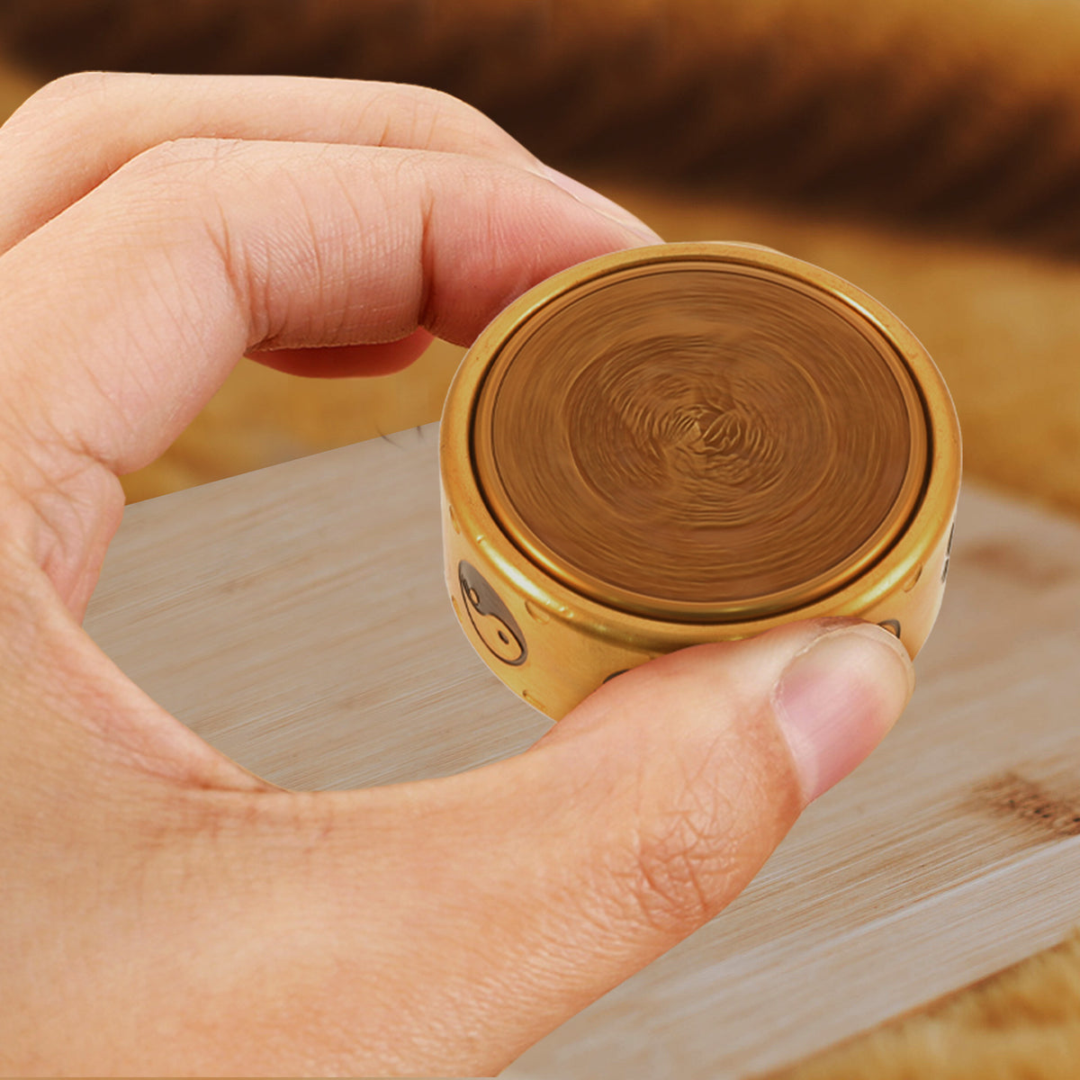Brass Fingertip Toy V8007