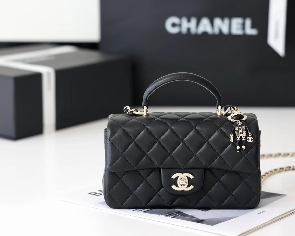 Black Mini Flapbag With Top Handle Q3023